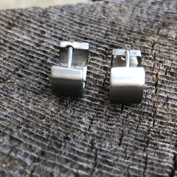 Jewelry - *Moving Sale*Stainless steel earrings